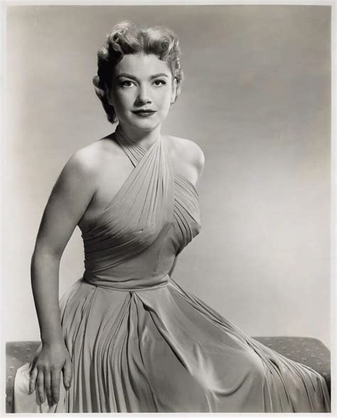 anne baxter boobs